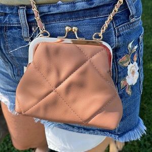 BEAUTIFUL BRAND NWT KAYLA & AVA crossbody coin purse/bag